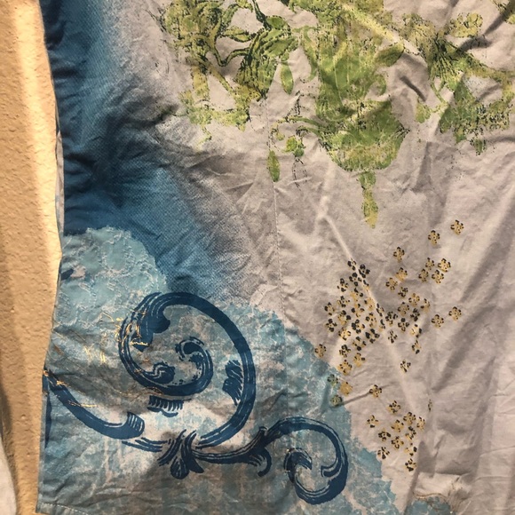 Embroidered button up - Picture 12 of 12